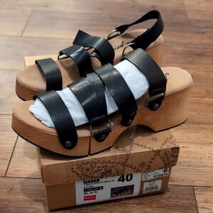 Free People Virgo Black Multi-Strap Clogs